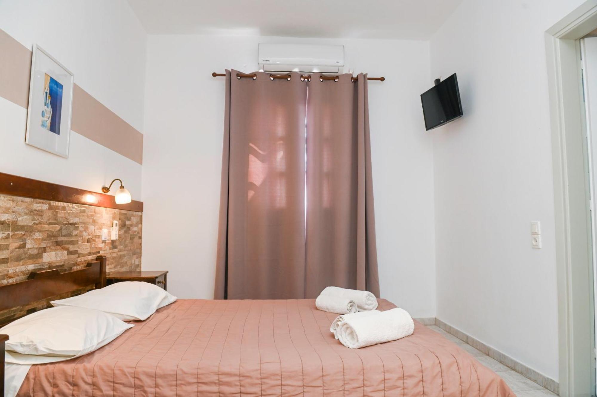 Narkissos Hotel Kamári Eksteriør bilde